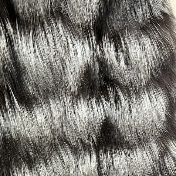 Silver Fox Real Fur Vest Size 46 - wears as US 8 - Picture 3 of 6